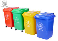 Azul e amarele escaninhos plásticos dos desperdícios de 50 litros com reciclagem rodada da zorra quatro
