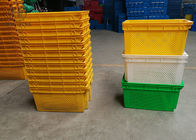Caixas plásticas higiênicas perfuradas coloridas da embalagem do Euro 630 * 420 * 315 milímetros de HDPE