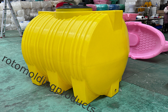 Tanques de armazenamento de água elípticos horizontais rotomoldados personalizados de 500L para coleta de água da chuva